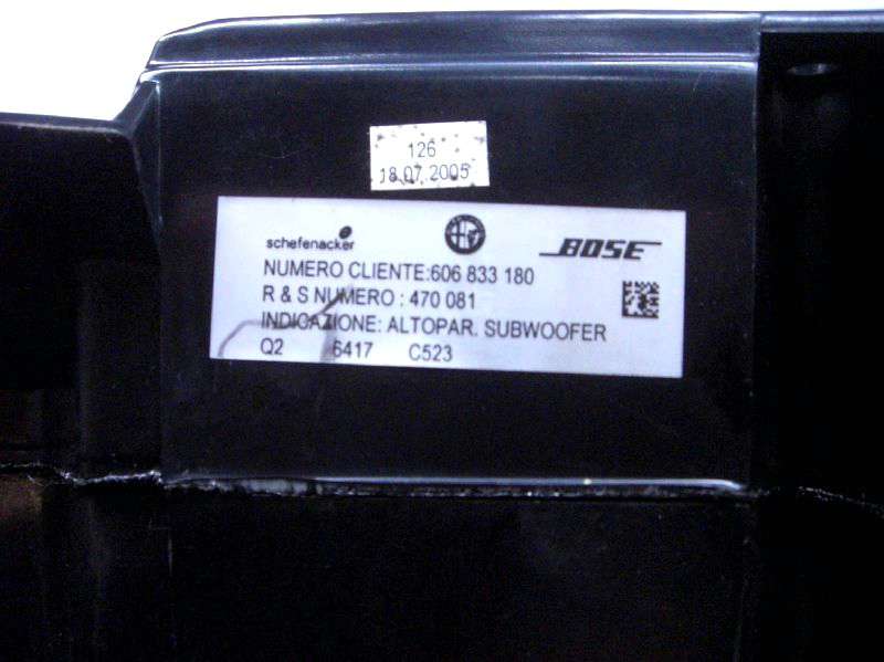 Alfa Romeo GT 937 BJ2006 original Bose Subwoofer 606833180 470081